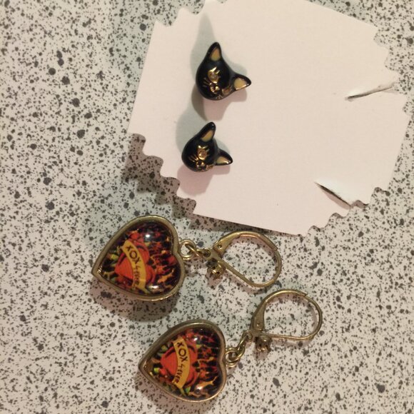 Betsey Johnson earrings - Picture 7 of 7